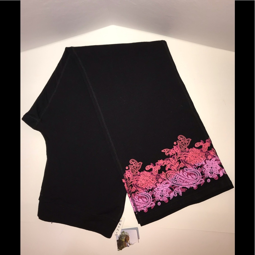NWT NordicTrack Black Pink Paisley Yoga Pants L